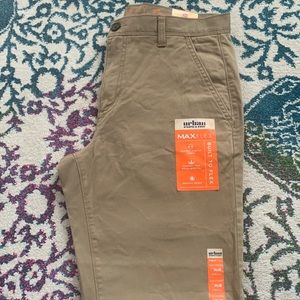 khaki pants never worn